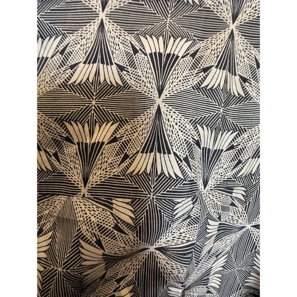 Pendleton Women’s Button-Up Shirt 10 | Black White Lightweight Long Sleeve Class - Picture 4 of 6